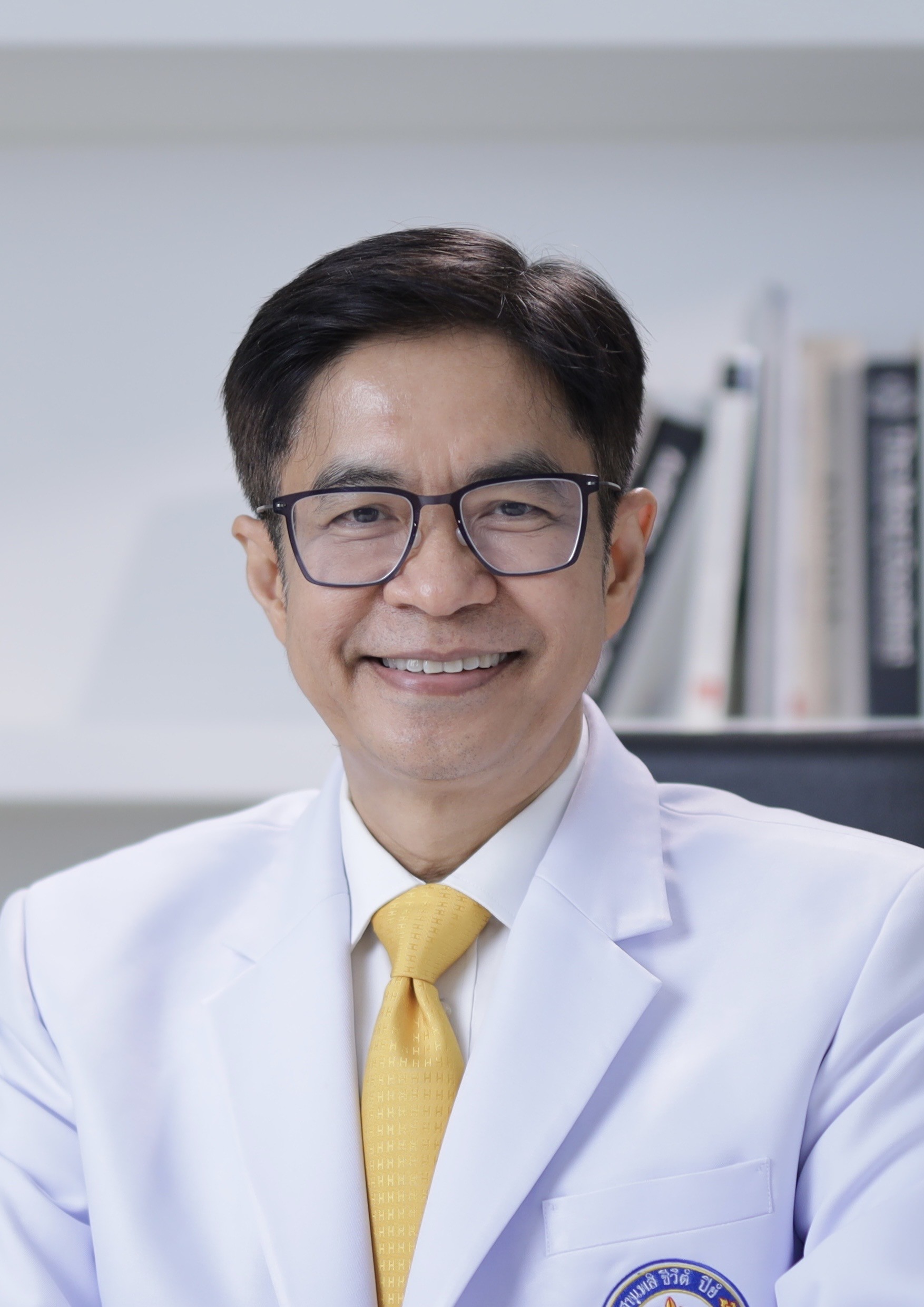 Assoc. Prof. Dr. Petch Rawdaree